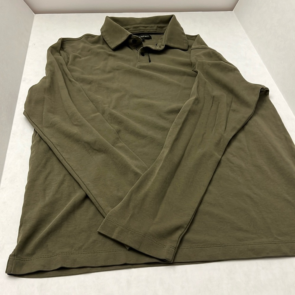 Banana Republic long-sleeve size L